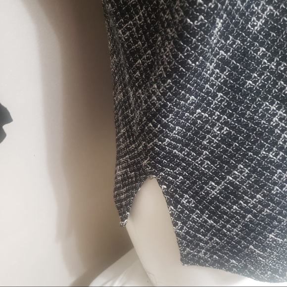 🧩Banana Republic Navy Soft Fleece Long Sleeve Top - Picture 5 of 6